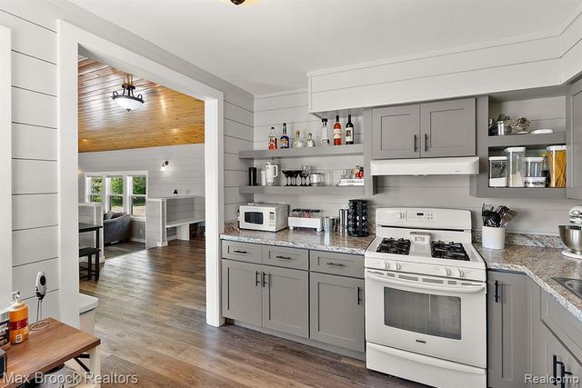 8580 Silver Creek Road, Whitehall, MI 49461