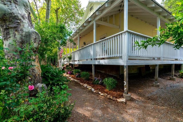 8355 Michigan Bluff Rd, Foresthill, CA 95631