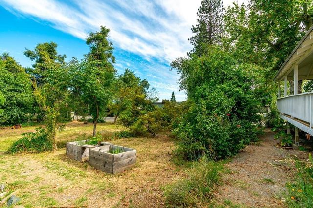 8355 Michigan Bluff Rd, Foresthill, CA 95631