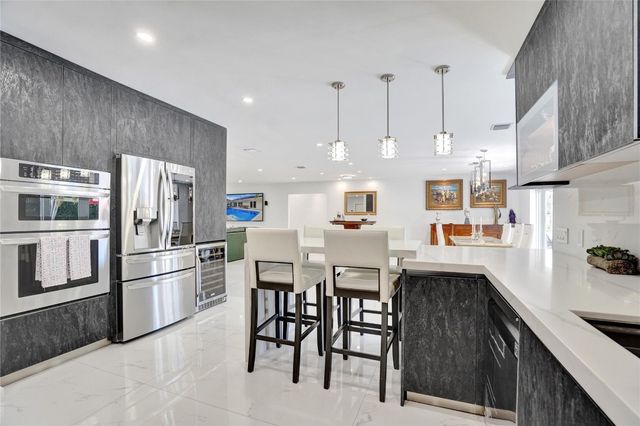 4030 Bayview Drive, Fort Lauderdale, FL 33308