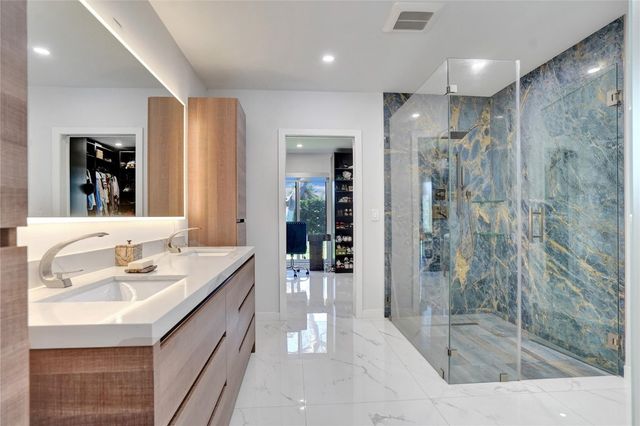 4030 Bayview Drive, Fort Lauderdale, FL 33308