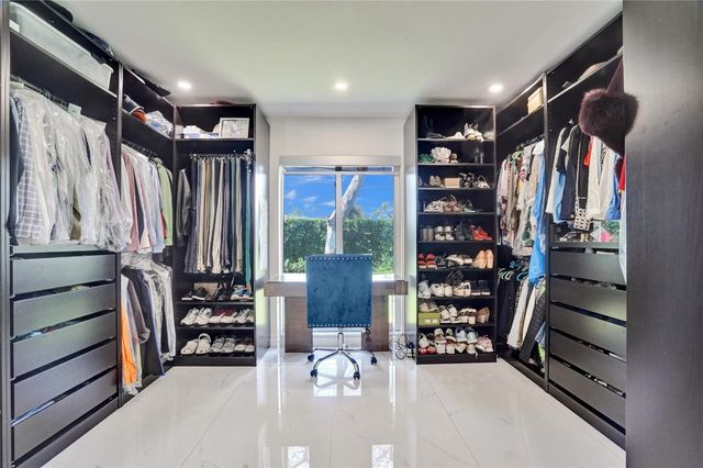 4030 Bayview Drive, Fort Lauderdale, FL 33308