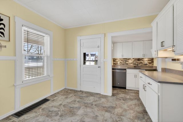 55 S Hall Street, Manchester, NH 03103