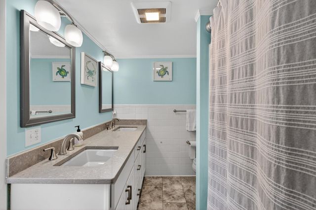 55 S Hall Street, Manchester, NH 03103