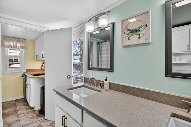 55 S Hall Street, Manchester, NH 03103