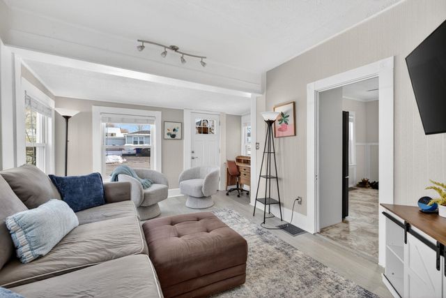 55 S Hall Street, Manchester, NH 03103