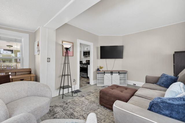 55 S Hall Street, Manchester, NH 03103