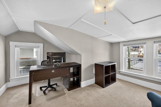 55 S Hall Street, Manchester, NH 03103