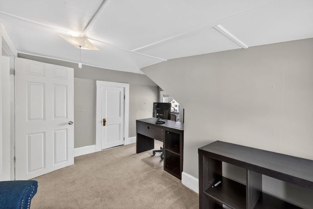 55 S Hall Street, Manchester, NH 03103