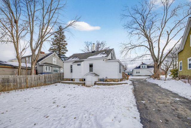 55 S Hall Street, Manchester, NH 03103