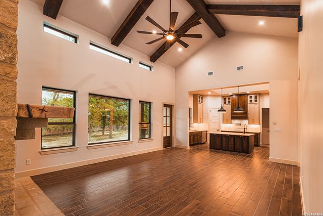 152 Hondo Ridge, La Vernia, TX 78121