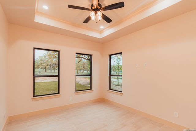 152 Hondo Ridge, La Vernia, TX 78121