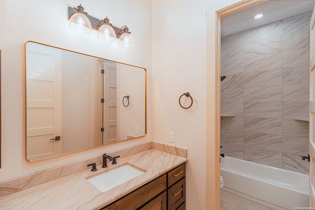 152 Hondo Ridge, La Vernia, TX 78121