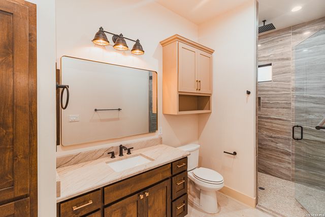 152 Hondo Ridge, La Vernia, TX 78121
