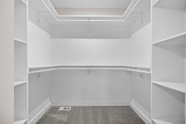 18007 Hammontree Circle, Clive, IA 50325