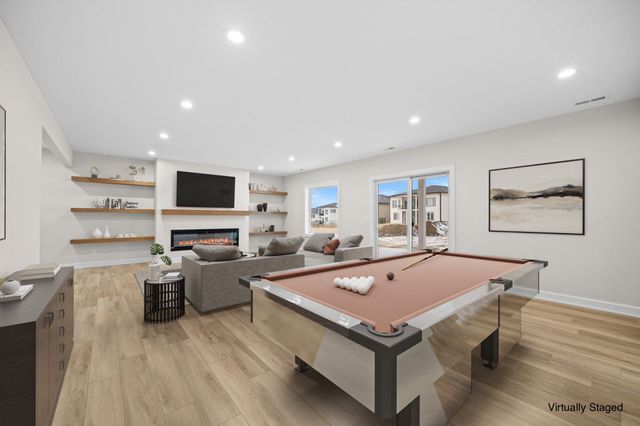 18007 Hammontree Circle, Clive, IA 50325