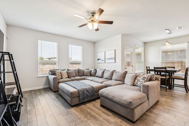 1449 Archway Court, Justin, TX 76247