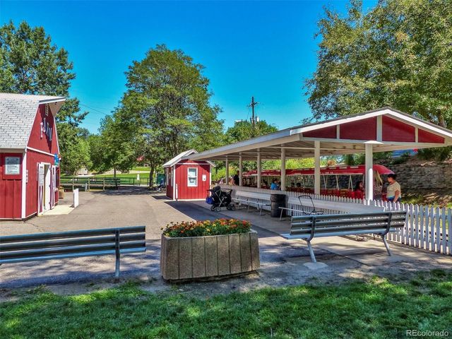 800 W Belleview Avenue 306, Englewood, CO 80110