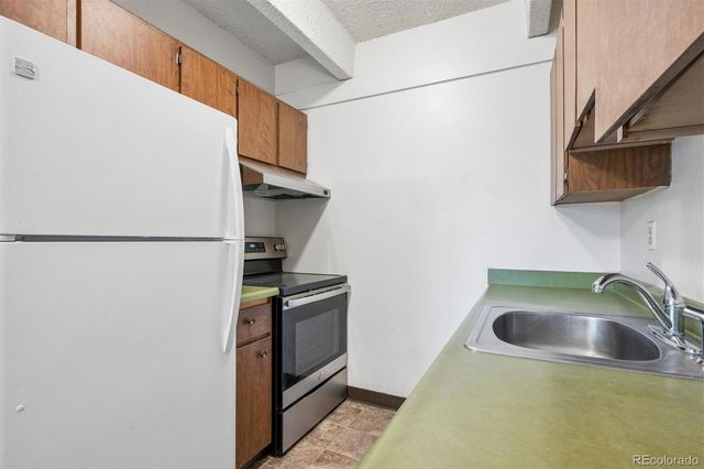 800 W Belleview Avenue 306, Englewood, CO 80110