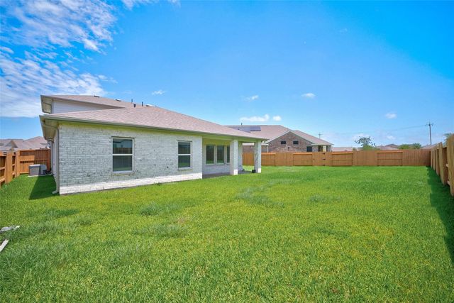 13126 Lago Acero Lane, Texas City, TX 77568