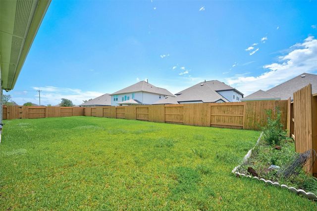 13126 Lago Acero Lane, Texas City, TX 77568