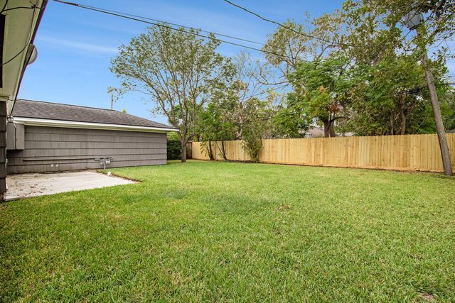8418 Lorrie Drive, Houston, TX 77025