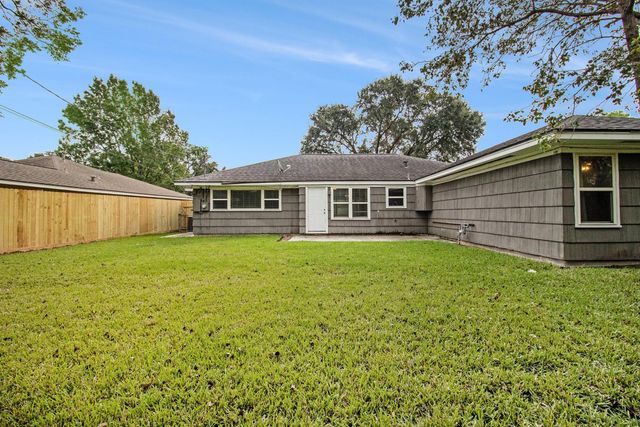 8418 Lorrie Drive, Houston, TX 77025