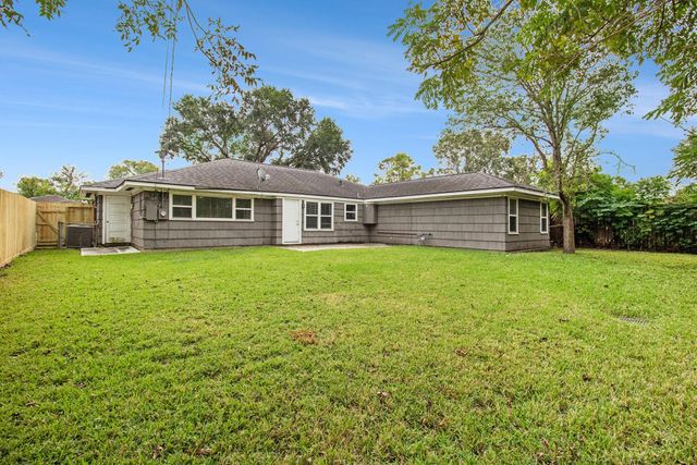 8418 Lorrie Drive, Houston, TX 77025