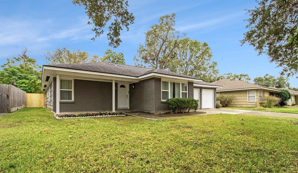 8418 Lorrie Drive, Houston, TX 77025