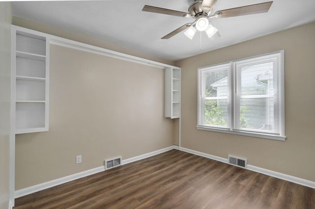 1840 S Glencrest Avenue, Springfield, MO 65804
