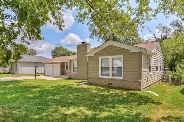 1840 S Glencrest Avenue, Springfield, MO 65804