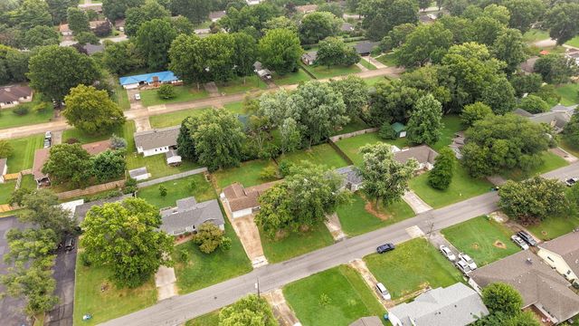 1840 S Glencrest Avenue, Springfield, MO 65804