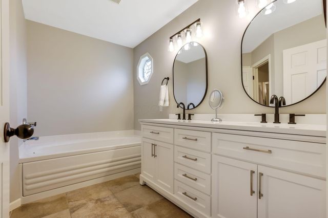 112 Kildare Street, Granville, OH 43023