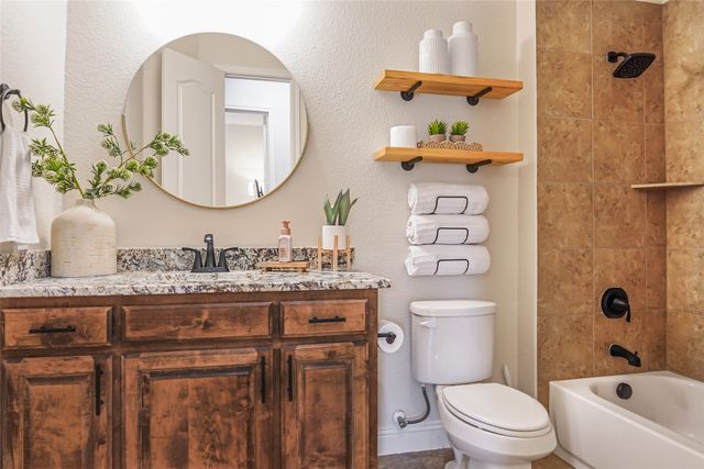 415 Bent Creek Cove, Argyle, TX 76226