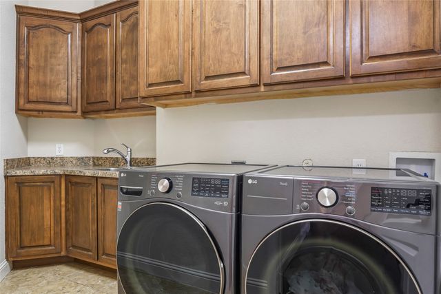 415 Bent Creek Cove, Argyle, TX 76226