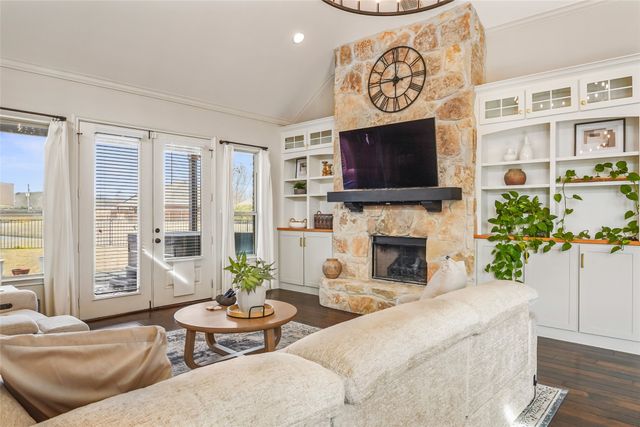 415 Bent Creek Cove, Argyle, TX 76226