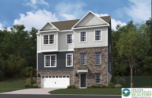 112 Winding Road, Forks Twp, PA 18040