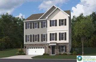 112 Winding Road, Forks Twp, PA 18040