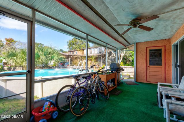 22 Red Maple Circle, Ormond Beach, FL 32174