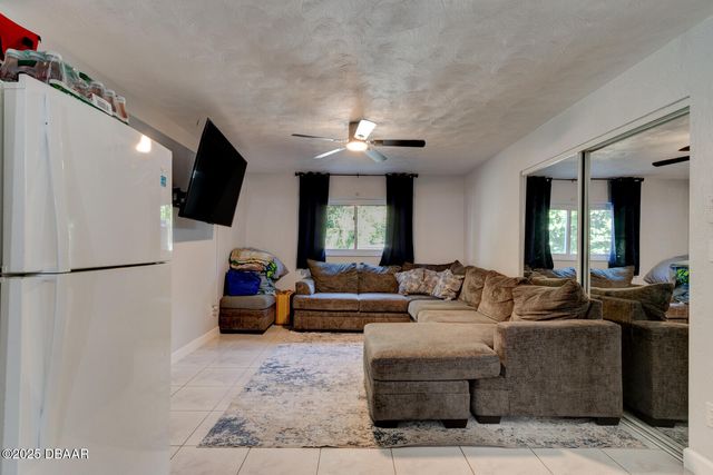 22 Red Maple Circle, Ormond Beach, FL 32174