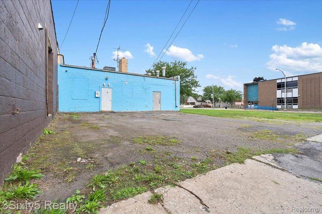 11283 W JEFFERSON Avenue, River Rouge, MI 48218
