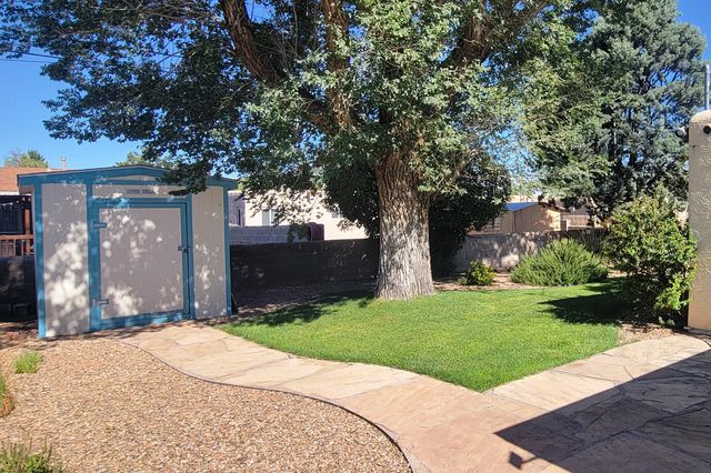 813 Madeira Drive NE, Albuquerque, NM 87108