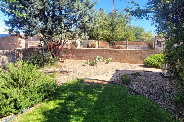 813 Madeira Drive NE, Albuquerque, NM 87108