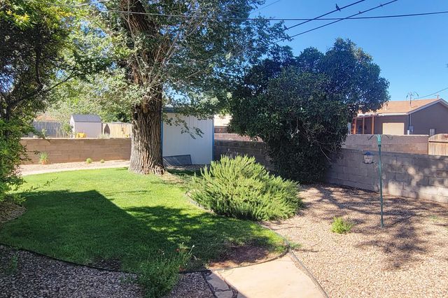 813 Madeira Drive NE, Albuquerque, NM 87108