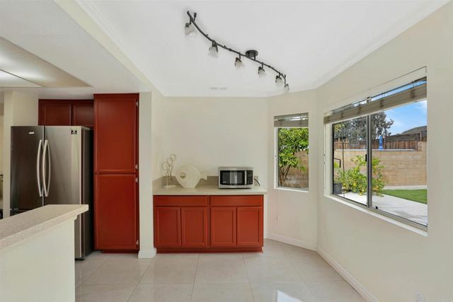 9208 Calle De Vista Oeste, San Diego, CA 92129