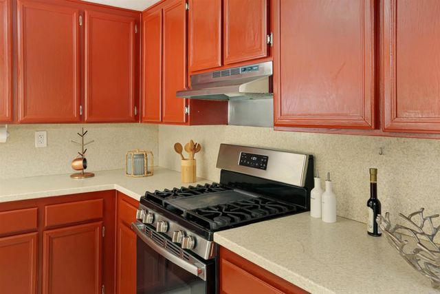 9208 Calle De Vista Oeste, San Diego, CA 92129