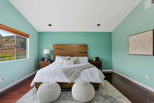 9208 Calle De Vista Oeste, San Diego, CA 92129