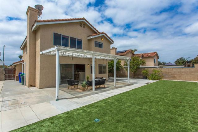 9208 Calle De Vista Oeste, San Diego, CA 92129
