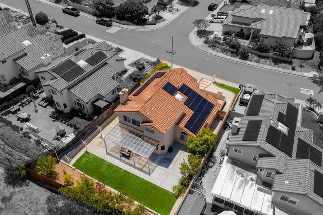 9208 Calle De Vista Oeste, San Diego, CA 92129