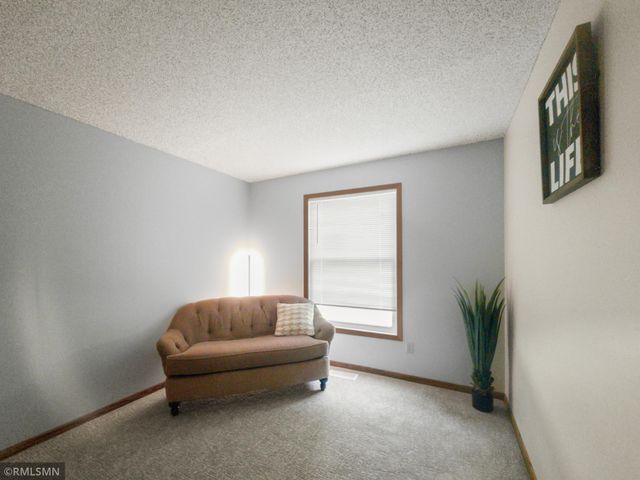 1977 Gold Trail A, Eagan, MN 55122